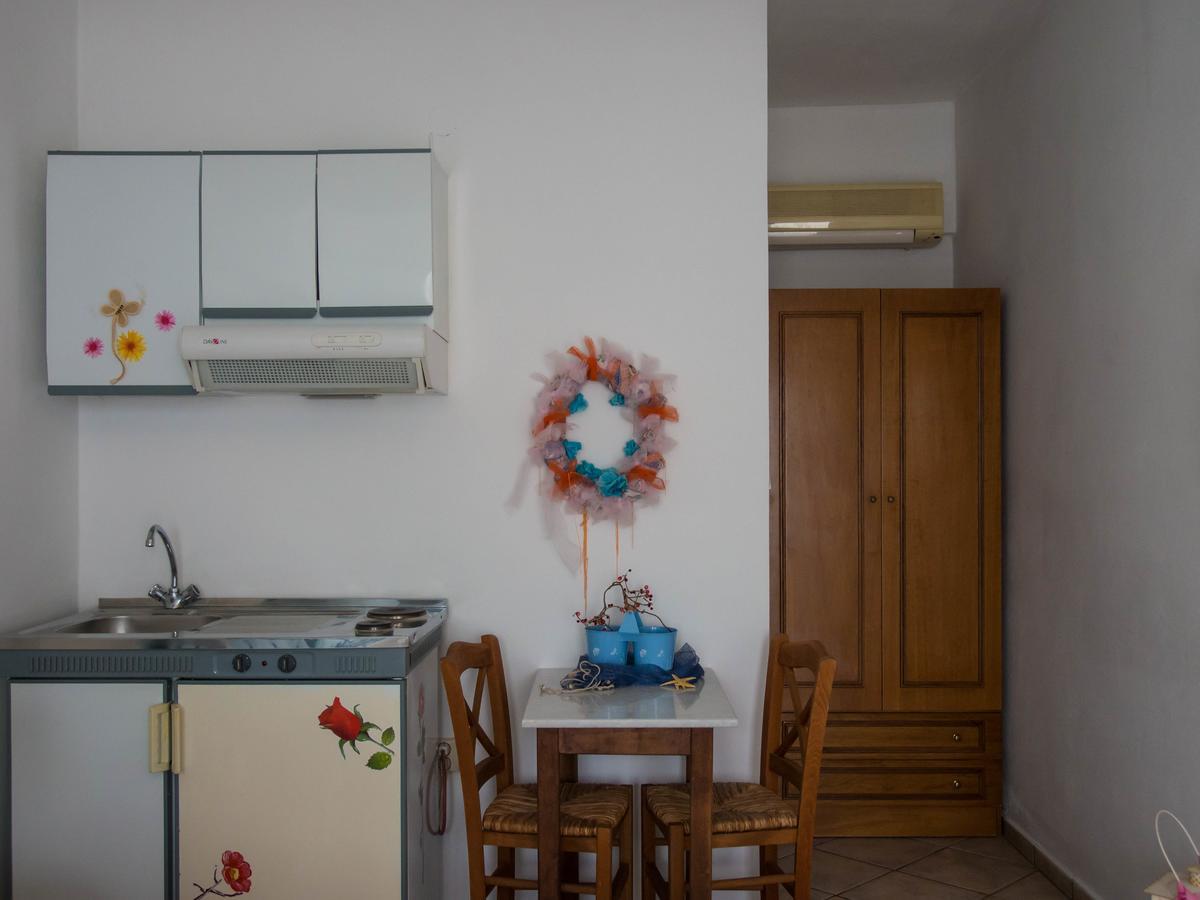 Manos Apartments Mégas Yialós-Nítes Esterno foto