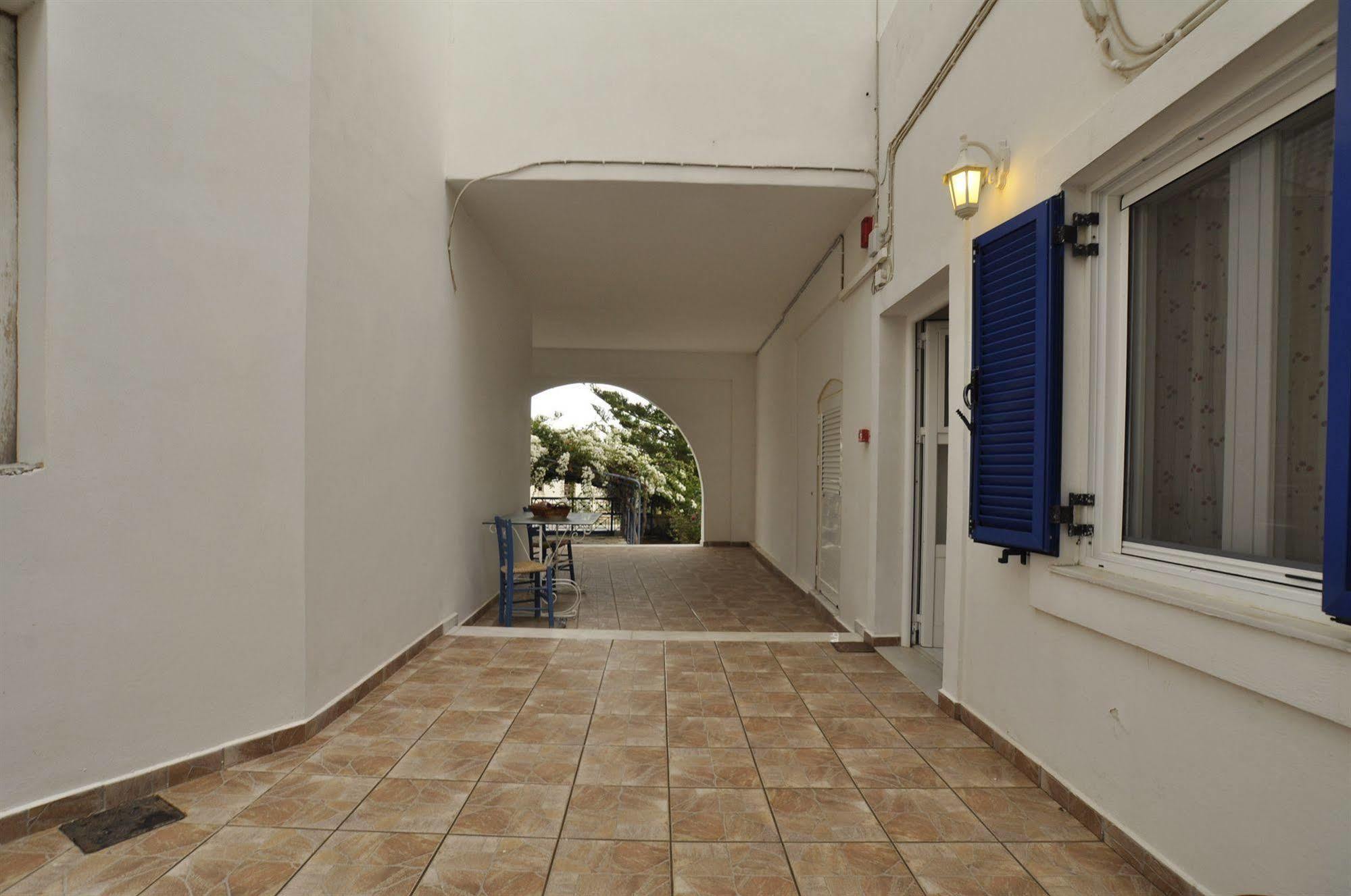 Manos Apartments Mégas Yialós-Nítes Esterno foto