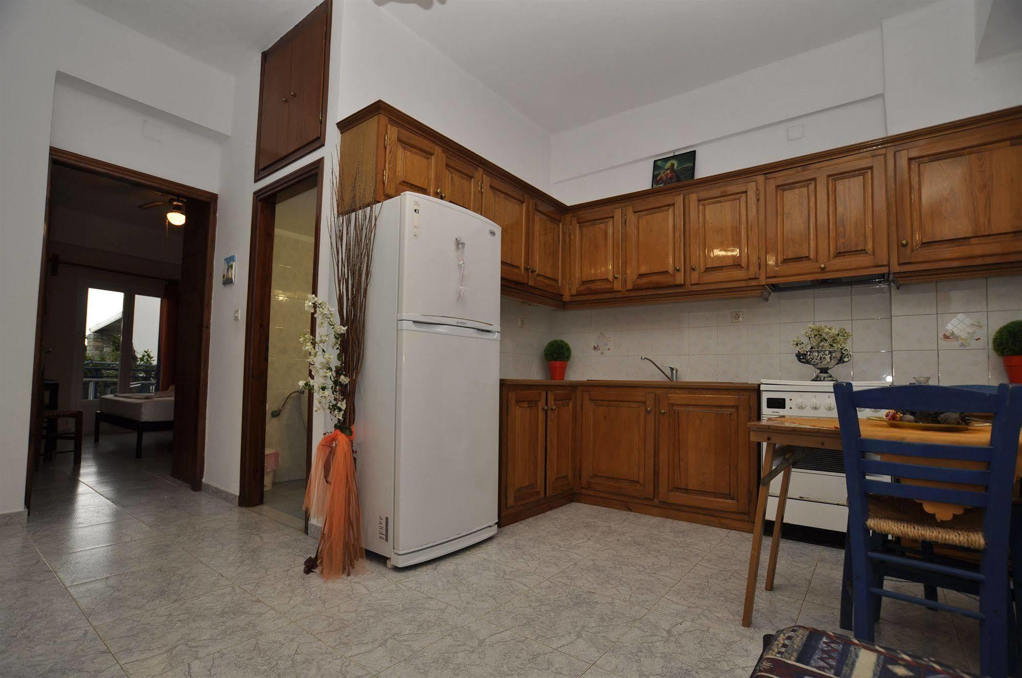 Manos Apartments Mégas Yialós-Nítes Esterno foto